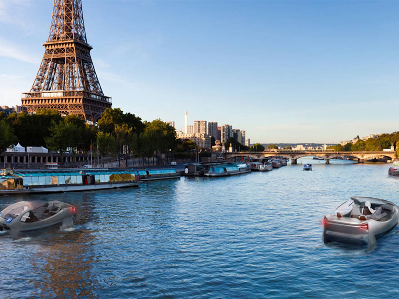 فيديو لـ "تاكسي مائي" ينطلق في نهر السين لتجنب الازدحام المروري